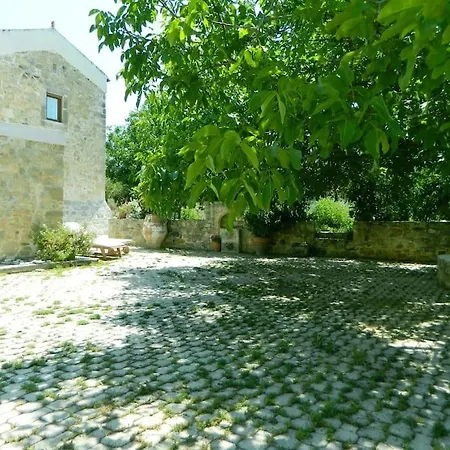 Villa Ancient Retreat With 2-Storey Tower Gym Garden