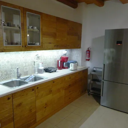 Villa Ancient Retreat With 2-Storey Tower Gym Garden