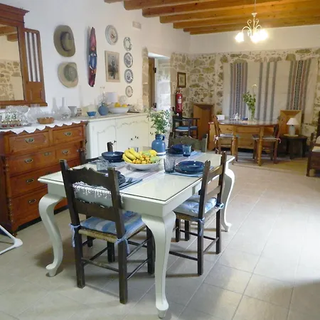 Villa Ancient Retreat With 2-Storey Tower Gym Garden